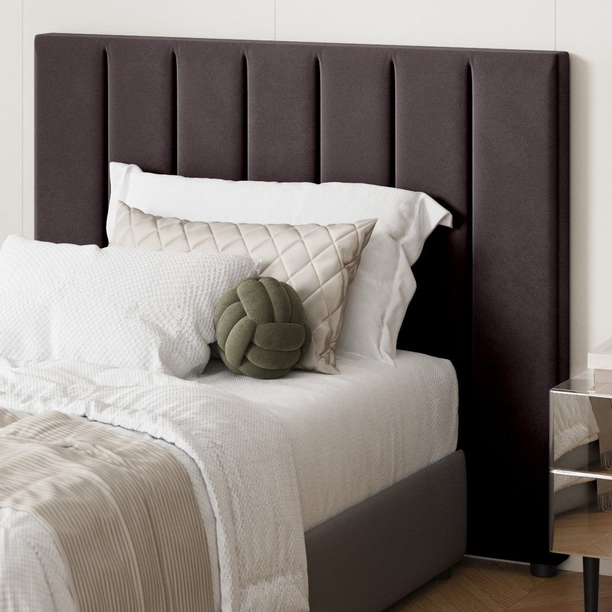 HB-EDDI-VV-CHO Eloise Oversized Upholstered Bedhead Chocolate Brown